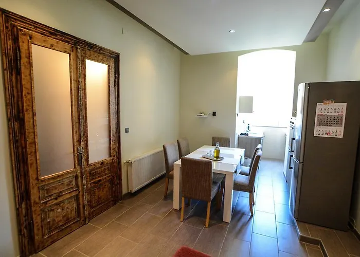 Bed & Breakfast Center 3*