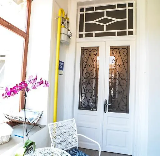 Center Bed & Breakfast Pula