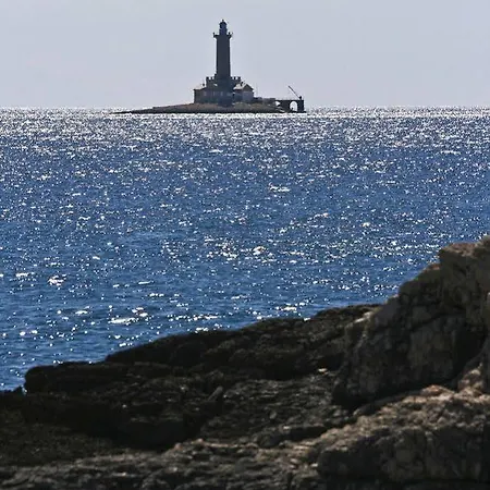 Center Πούλα
